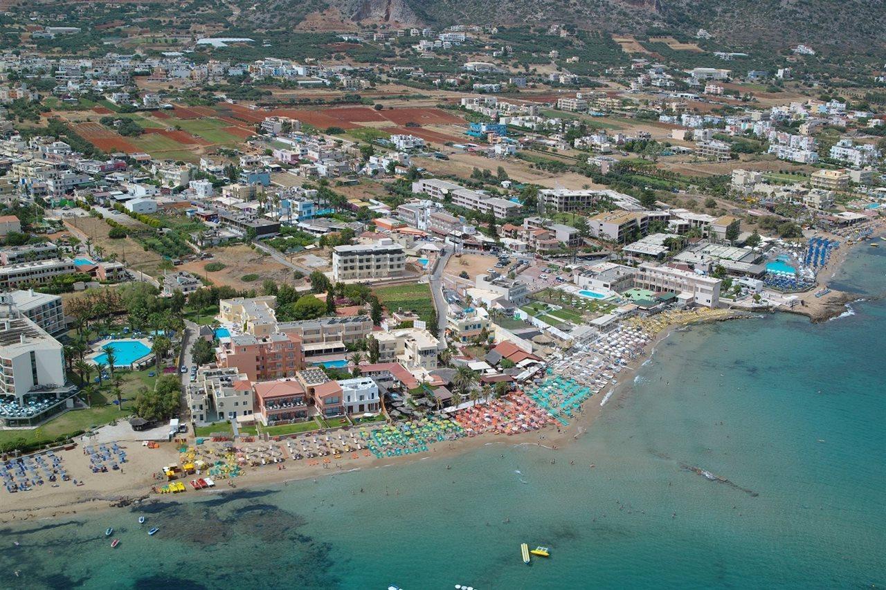 Altis Hotel ماليا المظهر الخارجي الصورة