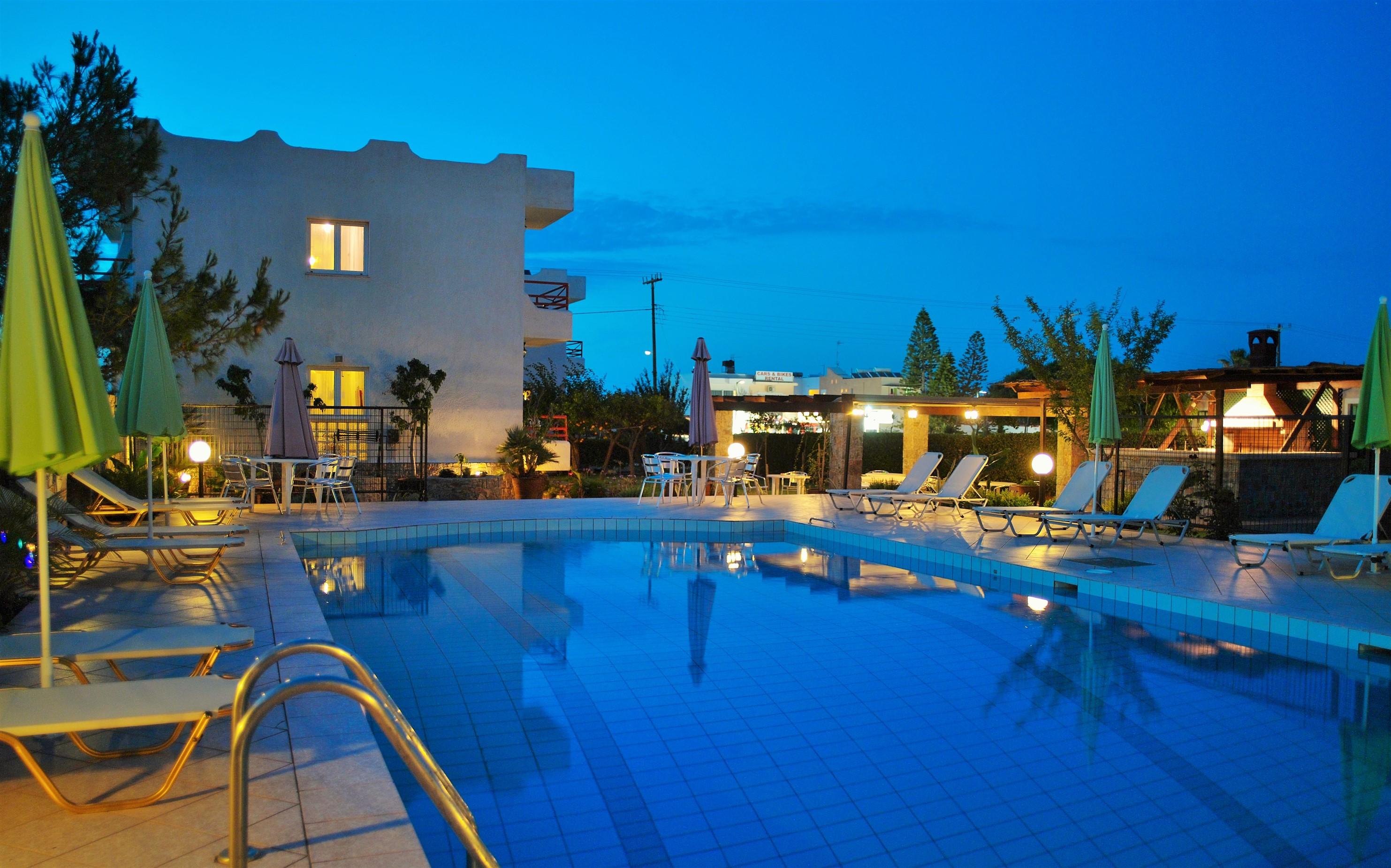 Altis Hotel ماليا المظهر الخارجي الصورة