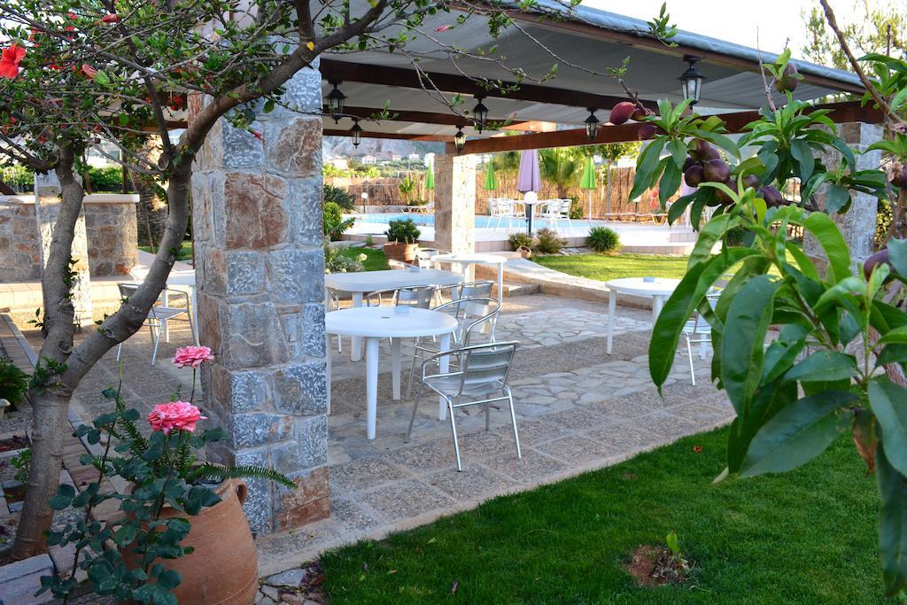 Altis Hotel ماليا المظهر الخارجي الصورة